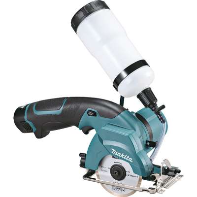 Аккумуляторная дисковая пила Makita CC 300 DZ