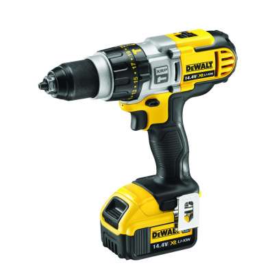 Аккумуляторная дрель-шуруповерт DeWalt DСD 936 M2