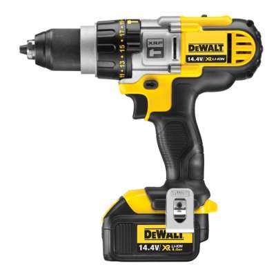 Аккумуляторная дрель-шуруповерт DeWalt DСD 936 M2