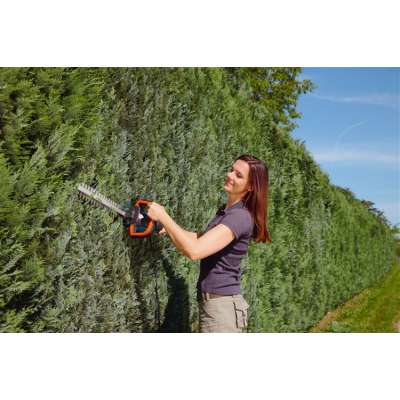 Аккумуляторный кусторез Gardena EasyCut 42 Accu 08872-20.000.00