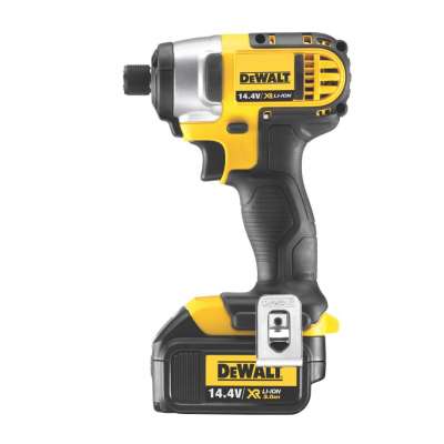 Аккумуляторный ударный винтоверт DeWalt DCF 835 L2