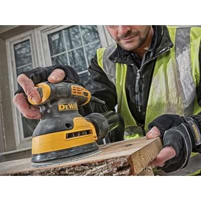 Эксцентриковая шлифмашина DeWalt DWE6423-QS