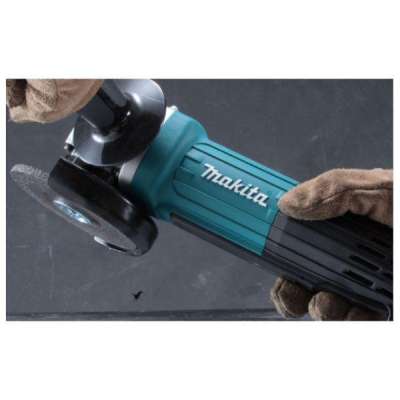 Угловая шлифмашина Makita GA 4534